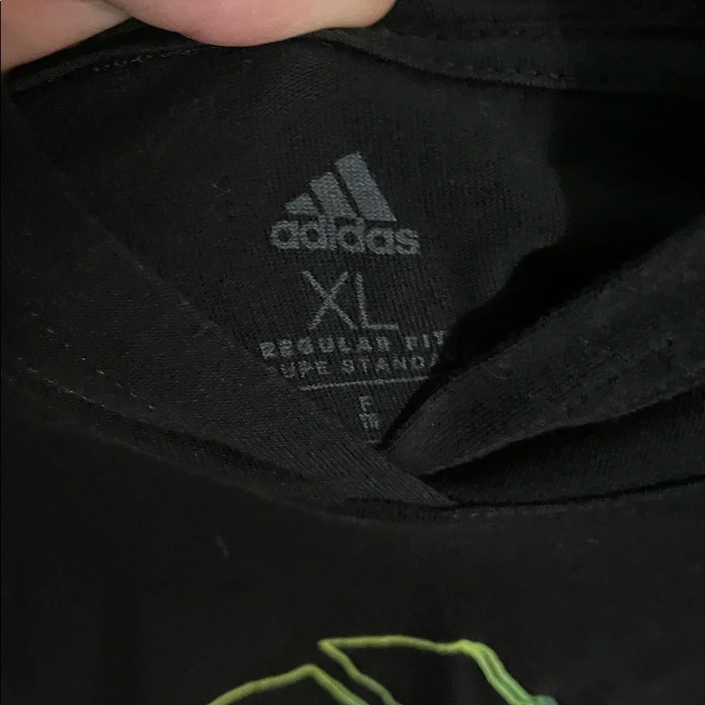 Boys Adidas Black Hoodie T-shirt with Vibrant Logo size XL - Picture 5 of 5